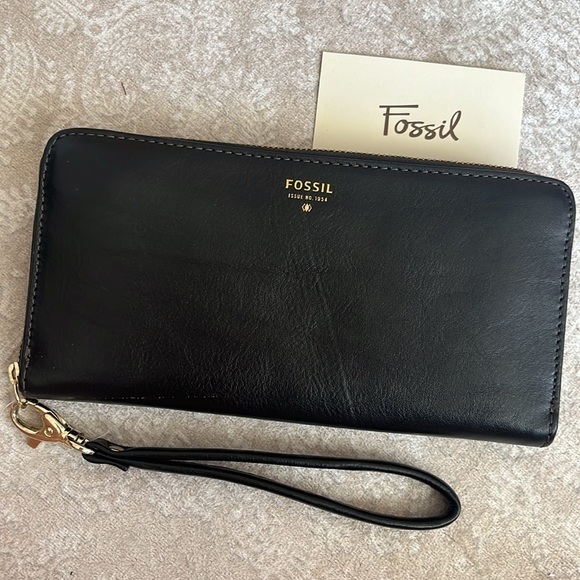Brand New Fossil Genuine Leather Black Zip Around Wristlet Wallet Teal Interior - Picture 15 of 15